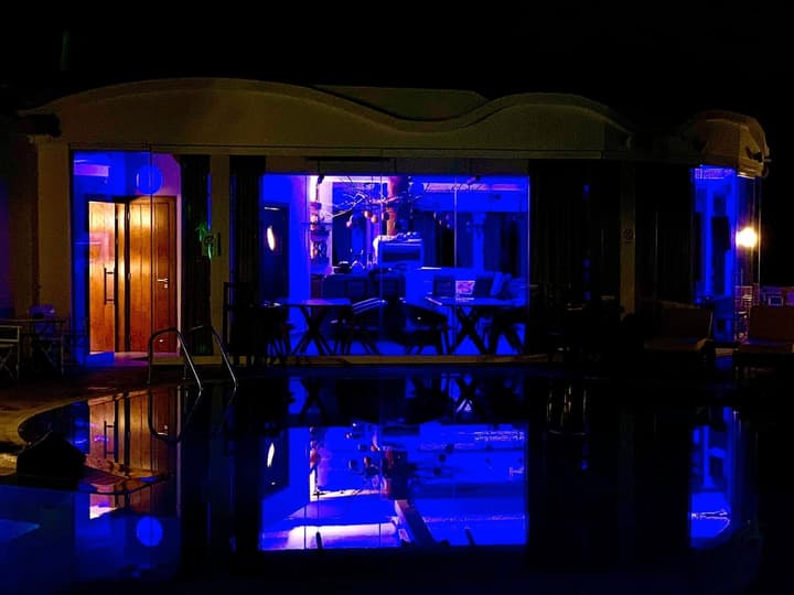 Villa Manos