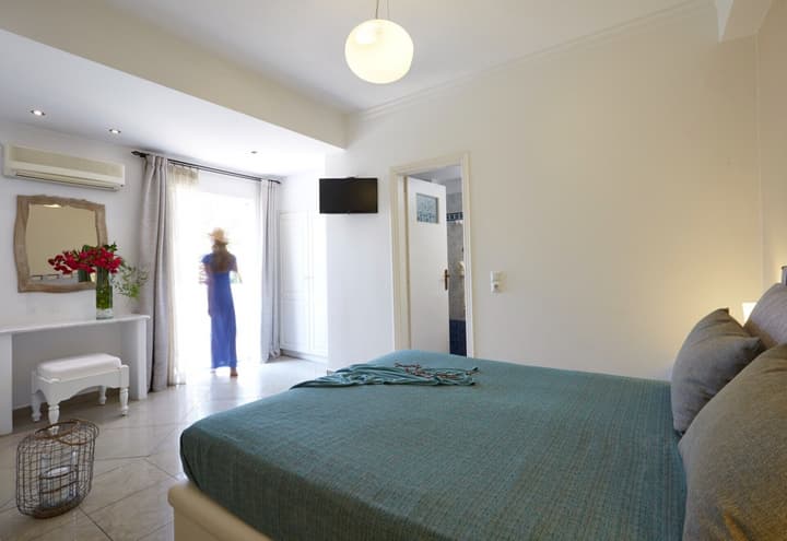 Hermes Hotel
