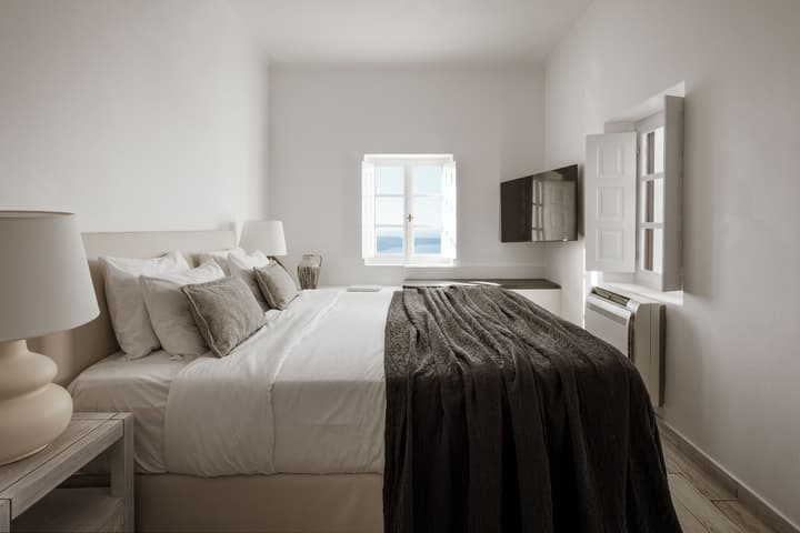 Aqua Luxury Suites