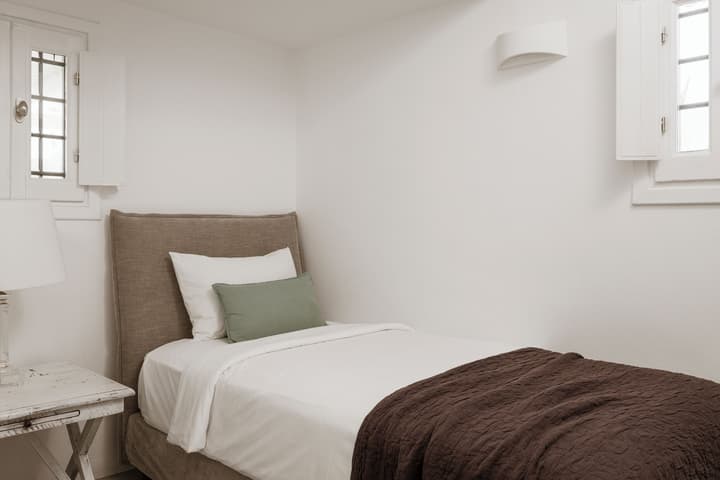 Aqua Luxury Suites