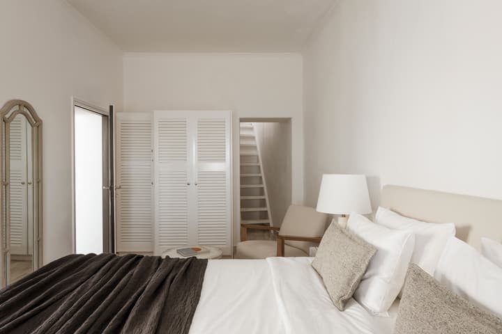 Aqua Luxury Suites