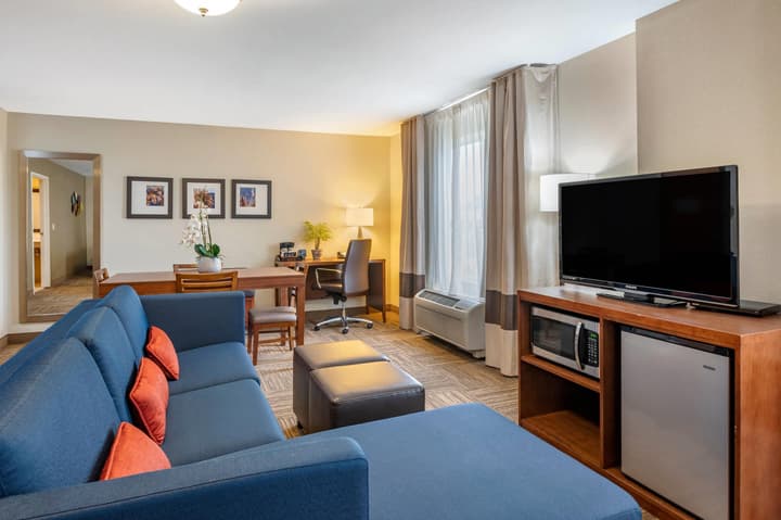 Comfort Suites Urbana Champaign, University Area