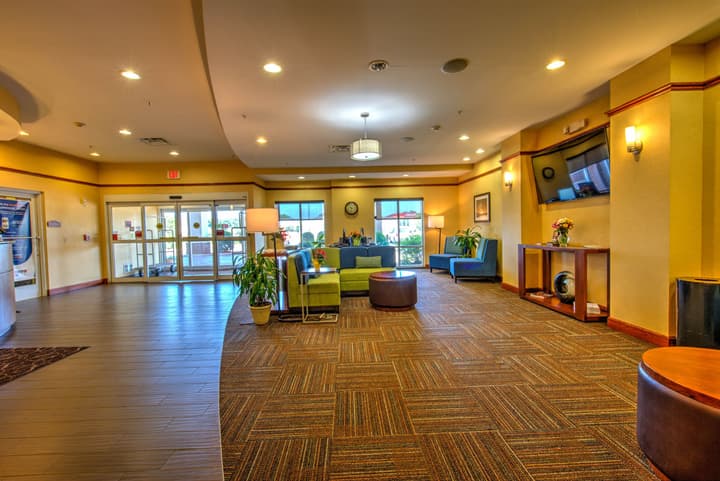Comfort Suites Urbana Champaign, University Area