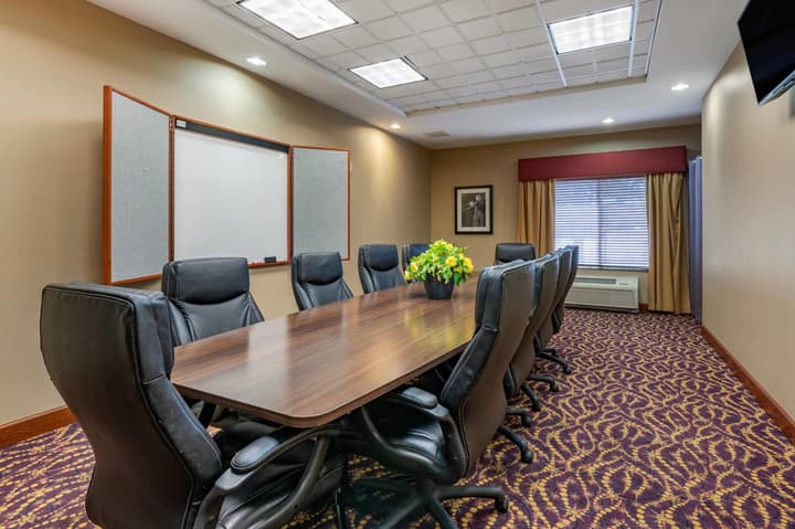 Comfort Suites Urbana Champaign, University Area