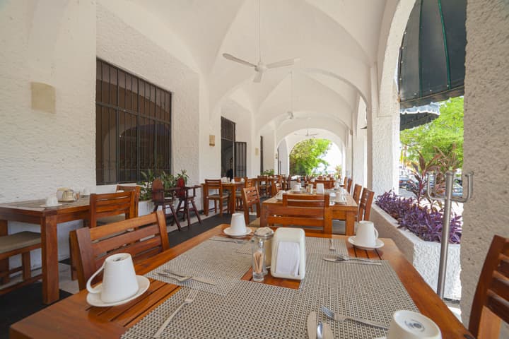 Hotel Marina Resort & Beach Club
