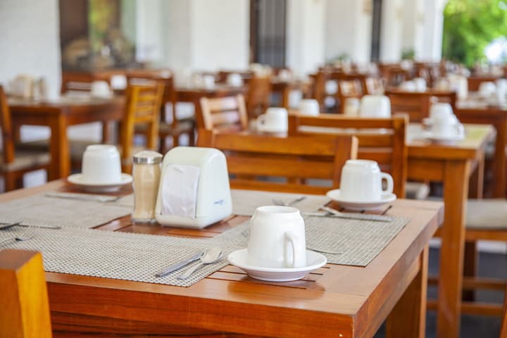 Hotel Marina Resort & Beach Club