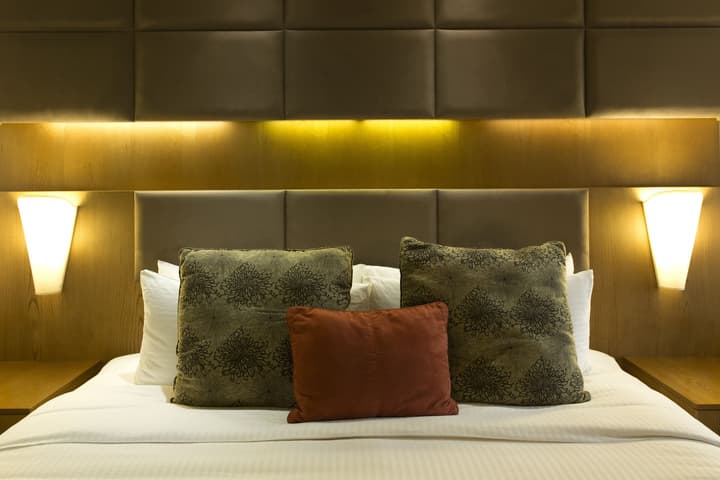 Traders Hotel, Qaryat Al Beri