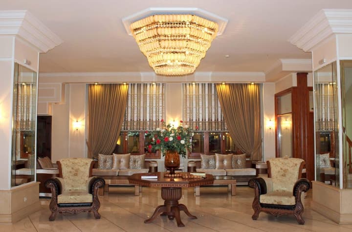 Famissi Hotel