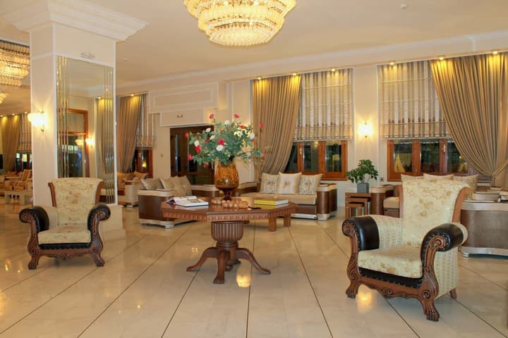 Famissi Hotel