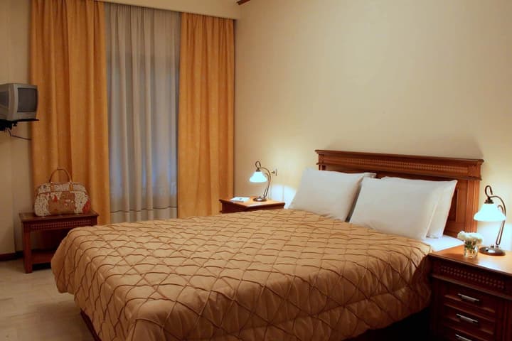 Famissi Hotel