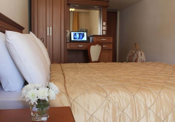 Famissi Hotel