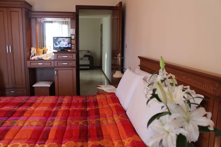Famissi Hotel