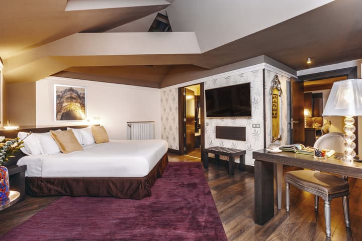 Grand Palace Brno - Small Luxury Hotels of the World