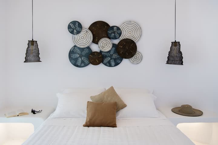 Zefi Hotel & Suites