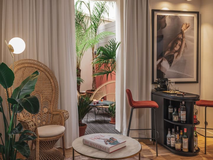 Seven Hotel Paris