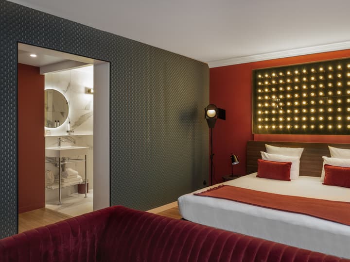 Seven Hotel Paris