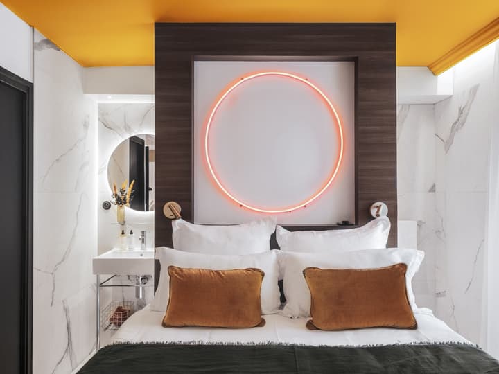 Seven Hotel Paris