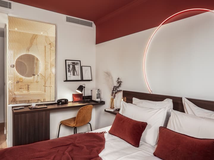 Seven Hotel Paris