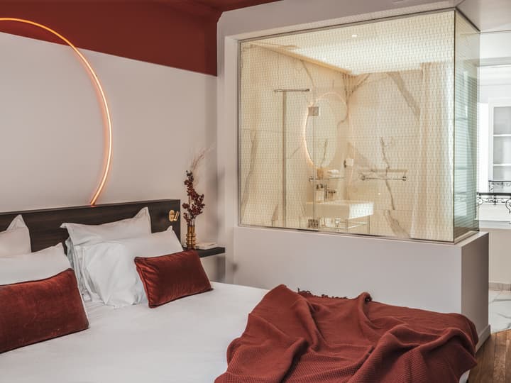 Seven Hotel Paris