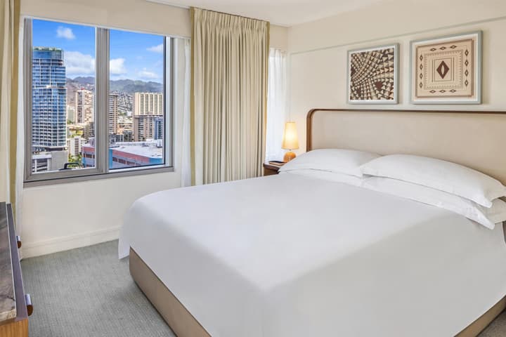 Ka Laʻi Waikiki Beach, LXR Hotels & Resorts