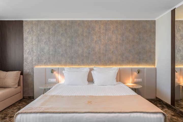 INTERNATIONAL Hotel Casino & Tower Suites