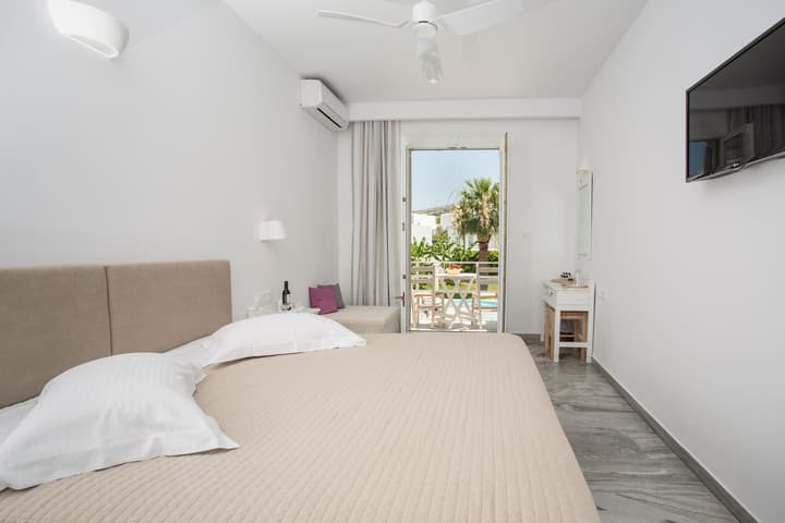 Polos Hotel