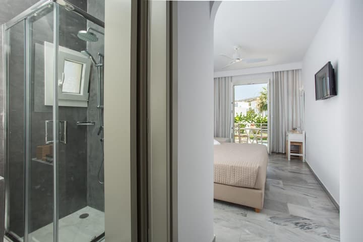 Polos Hotel