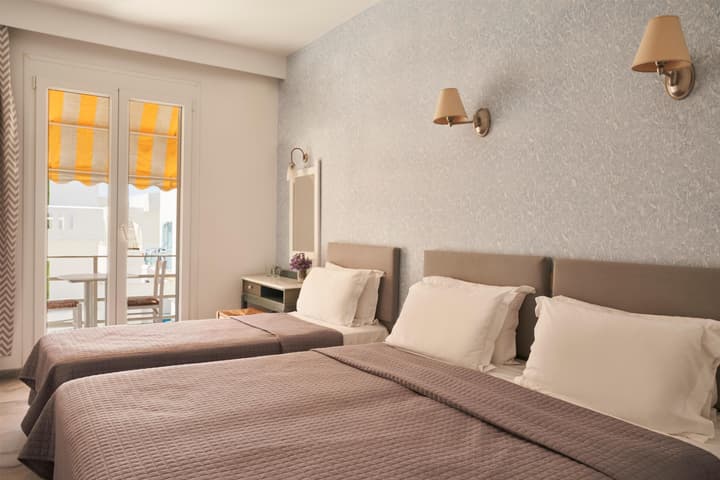 Polos Hotel