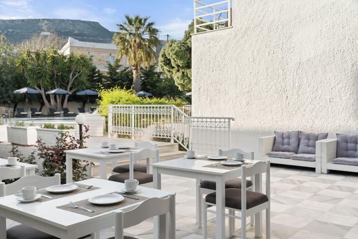 Polos Hotel by GHH