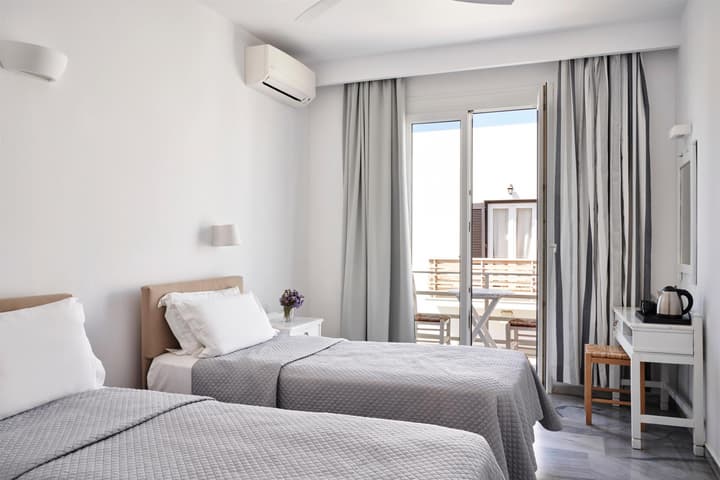 Polos Hotel