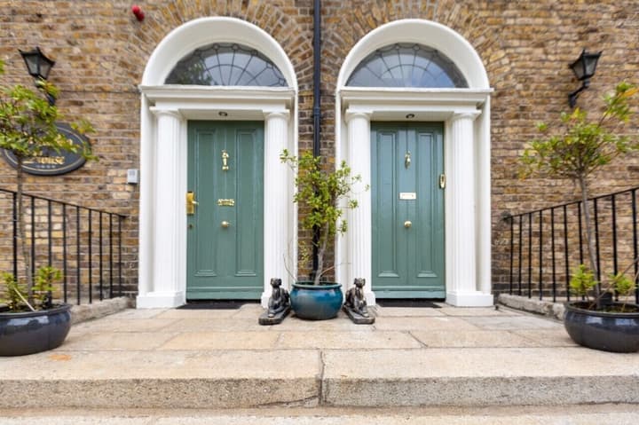 Waterloo Townhouse & Suites