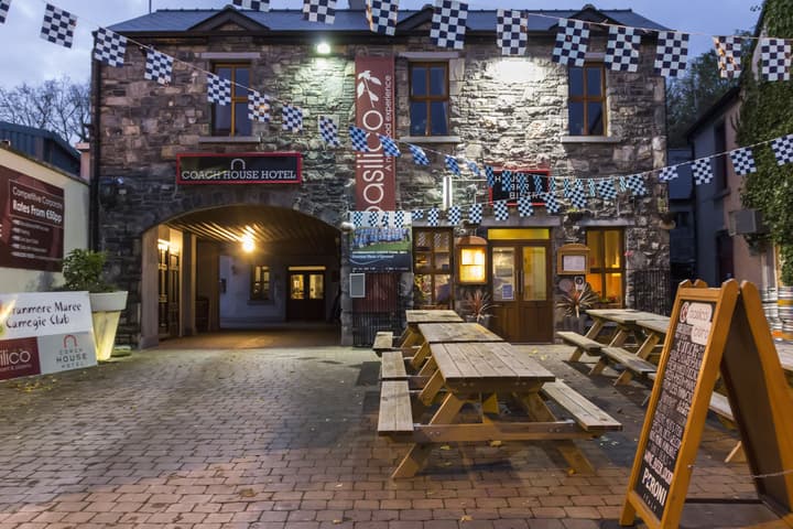 Coach House Hotel