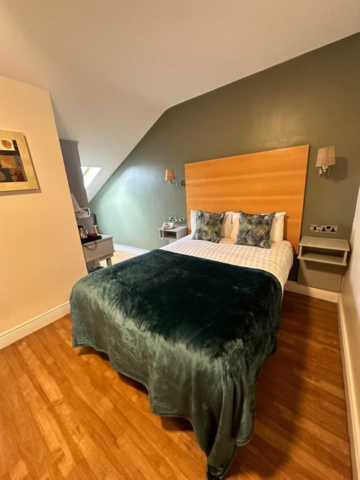 Coach House Hotel