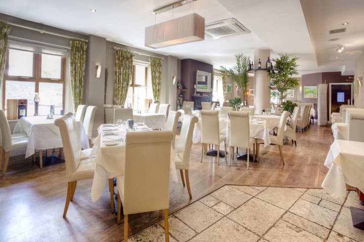 Coach House Hotel