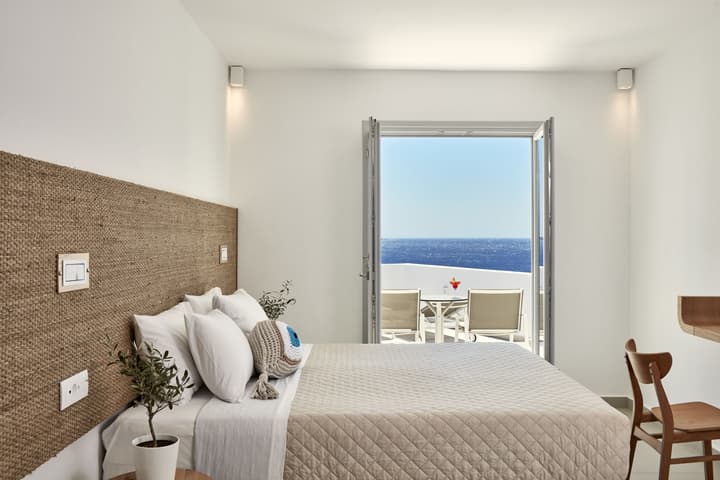 Manoulas Beach Mykonos Resort