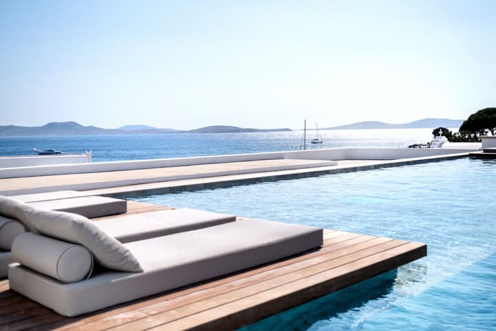 Manoulas Beach Mykonos Resort