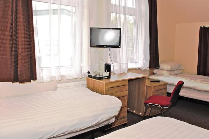 Central Hotel