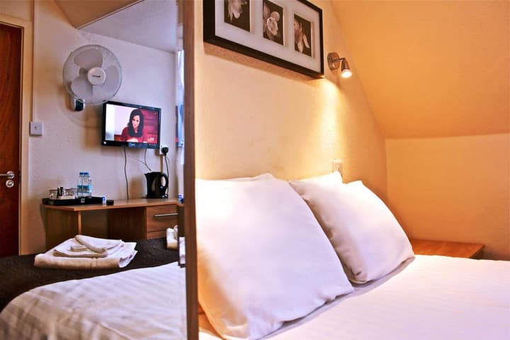 Central Hotel