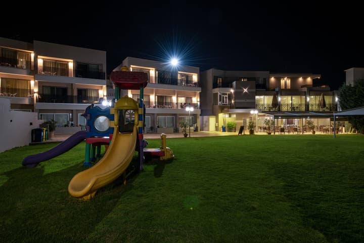 Atrion Hotel