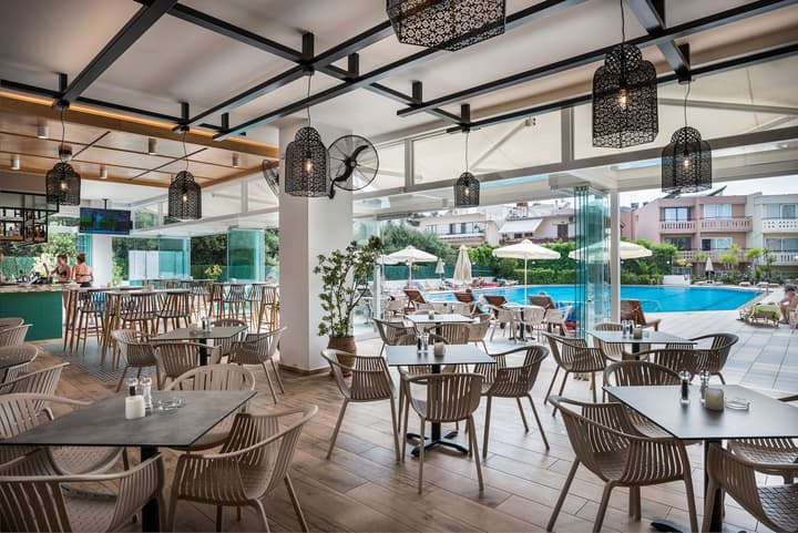 Atrion Hotel