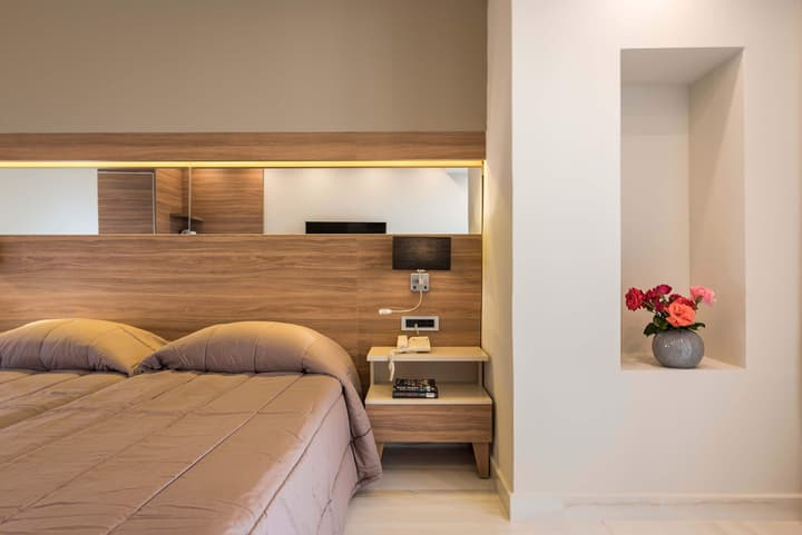 Atrion Hotel