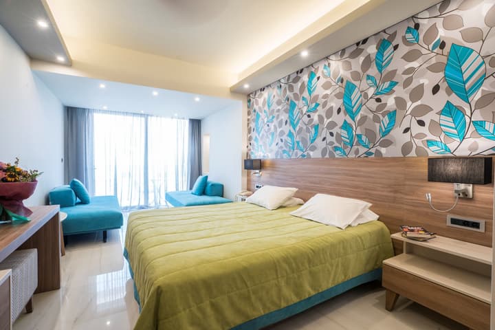 Atrion Hotel
