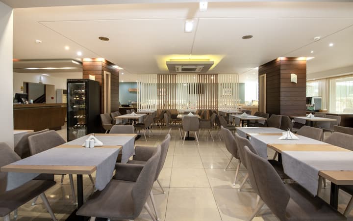 Atrion Hotel