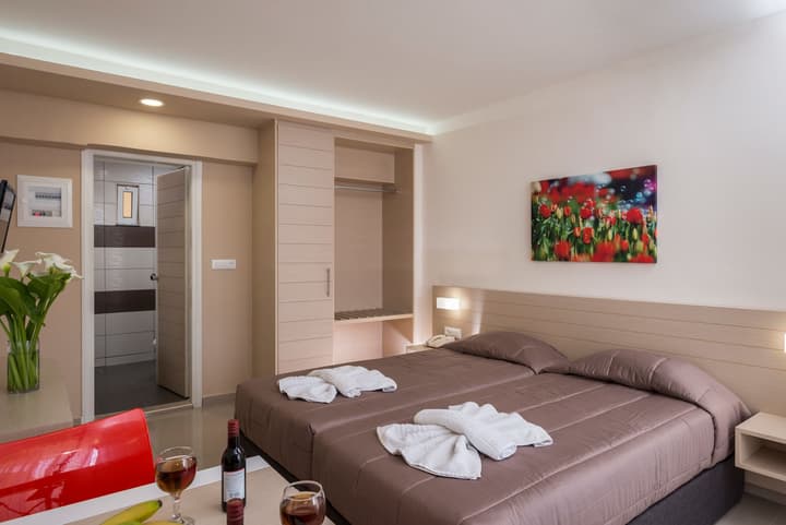 Atrion Hotel