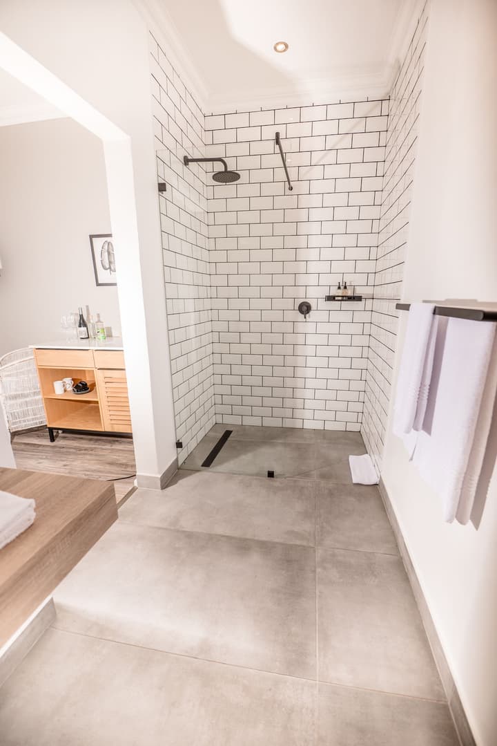 Corner House Residence