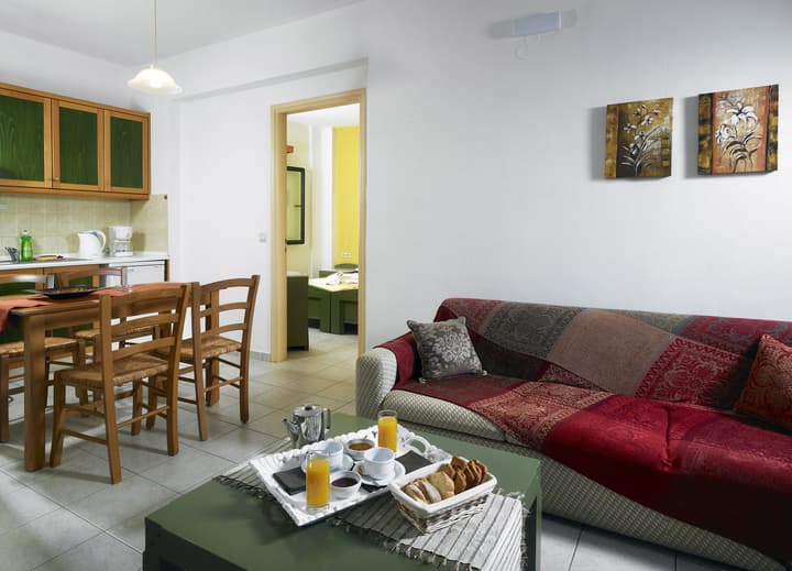 Erivolos Hotel Apartments