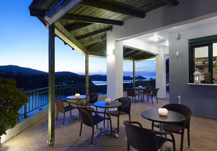 Erivolos Hotel Apartments