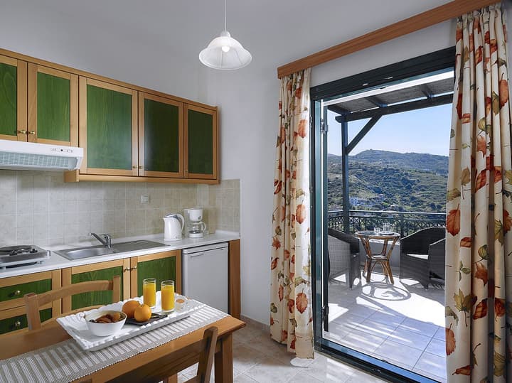 Erivolos Hotel Apartments