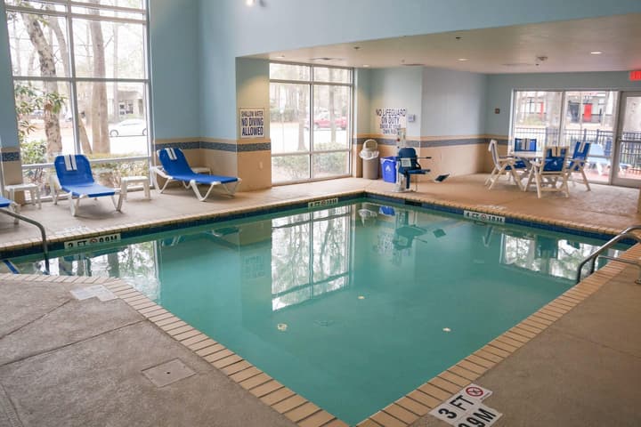 Comfort Suites Charleston West Ashley
