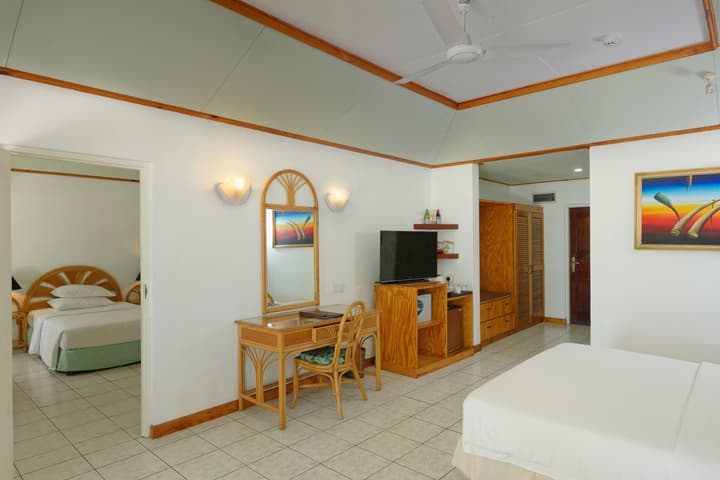 Villa Park Sun Island Resort